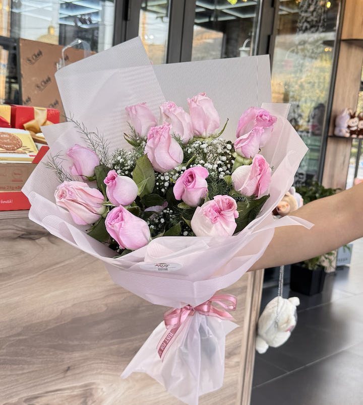 Букет нежно розовые роз 11шт 60см